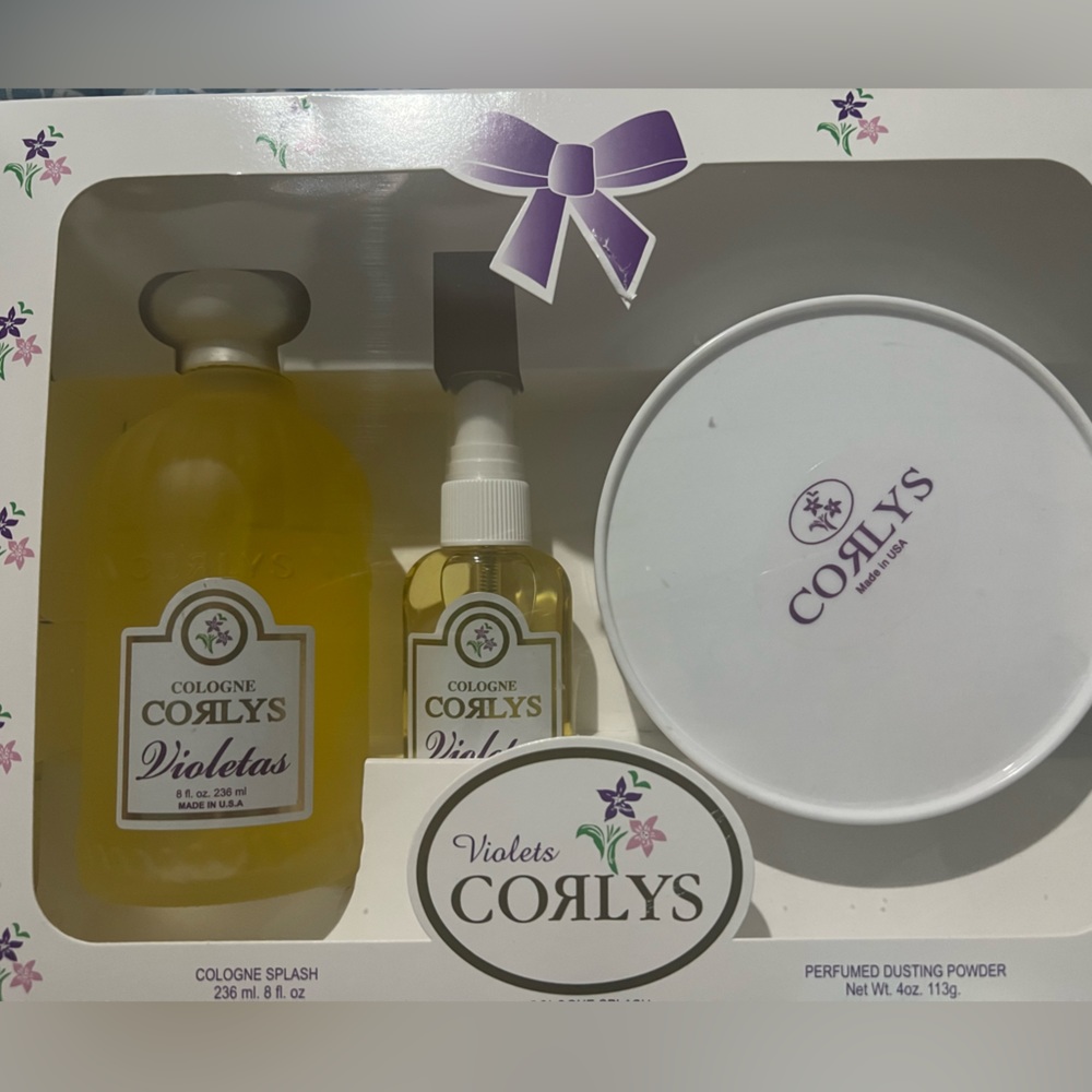 Corlys violetas gift set